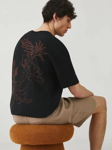 Тениска Medicine с апликация черно