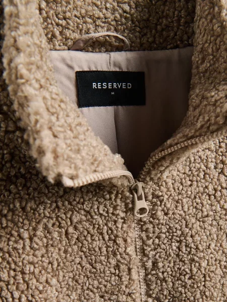 Свитшот Reserved из овчины бежевый
