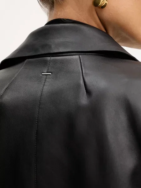 Шкіряна куртка BOSS демісезонна oversize чорний