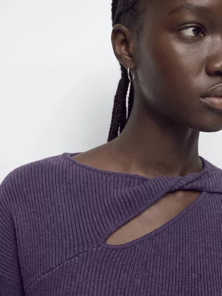 Sweter z prążkowanej dzianiny z wycięciem Teen L MANGO TEEN fioletowy