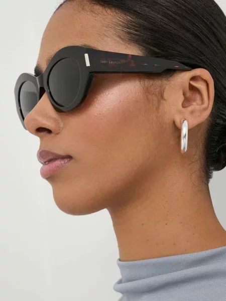 Órák & Ékszerek Yves Saint Laurent Occhiali da Sole Saint Laurent SL barna