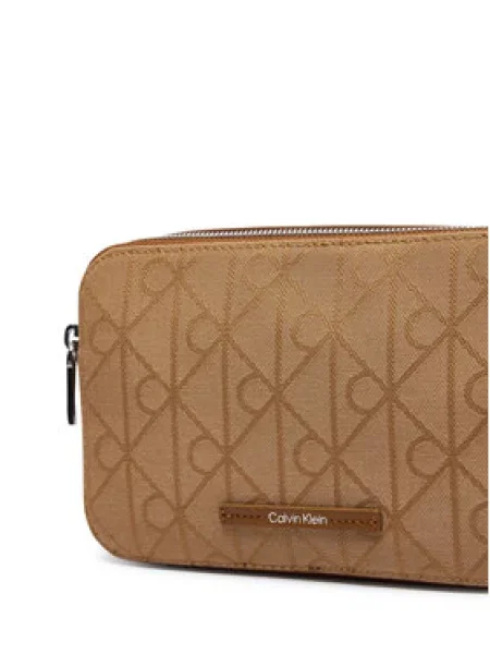 Torbica Calvin Klein Emblem Aop Jacquard Camera Bag Smeđa bež