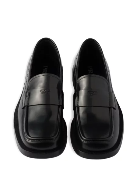 Pantofi loafer Prada din piele negru