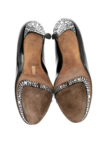Pantofi cu toc Gina din piele de lac negru