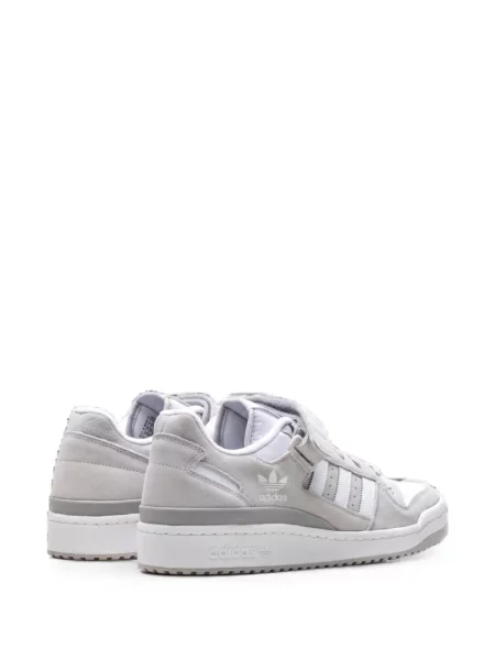 Sneakerși Adidas Forum alergare din piele de căprioară cu decolteu în V gri