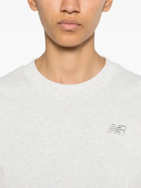 Tricou New Balance din jerseu gri