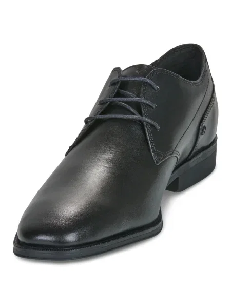 Čipkované tenisky Clarks čierna