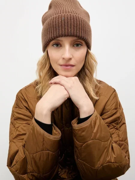 Шерстяная шапка Answear.lab коричневая