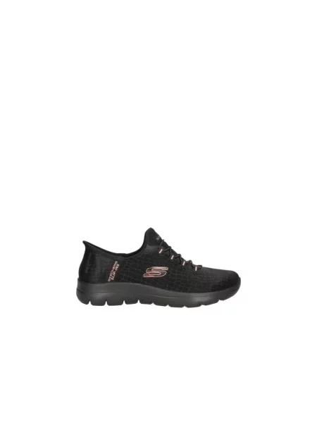 Wsuwane sneakersy marki Skechers z pianką z pamięcią kształtu czarne