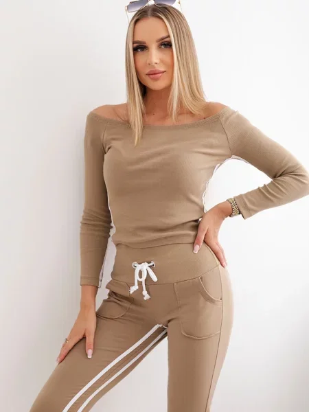 Komplet dresowy Kesi w paski brązowy