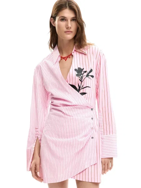 Костюм рокля Desigual на райета бяло