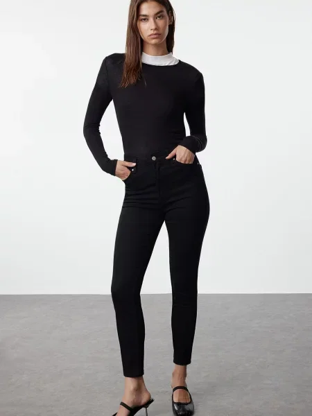 Skinny jeansy skinny Trendyol czarne