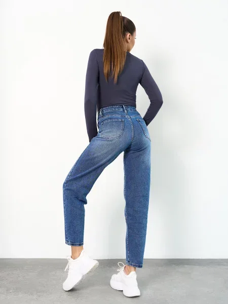 Джинси мом ISSA Plus синій