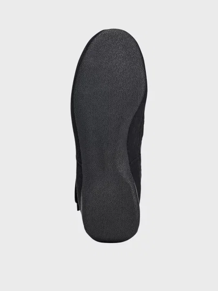 Ботинки Adidas черные