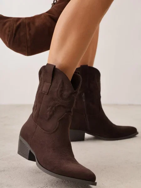 Botine Ideal cu broderie cu toc jos maro