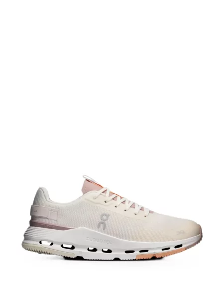 Sneakerși On