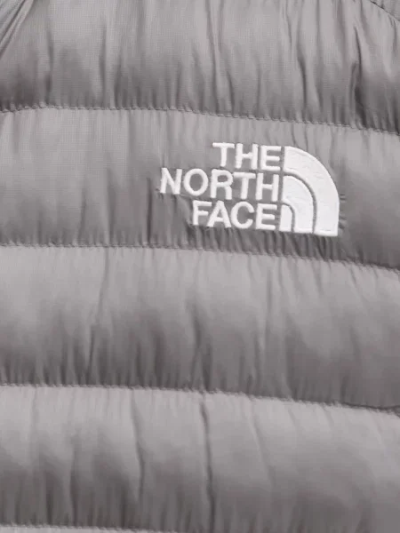 Безрукавка The North Face Huila демісезонна сірий