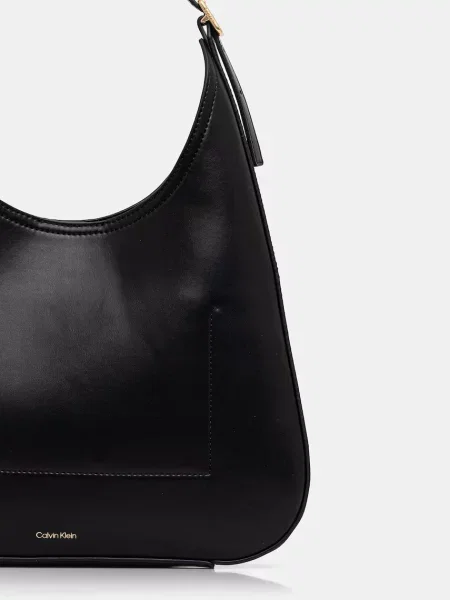 Calvin Klein Válltáskák fekete
