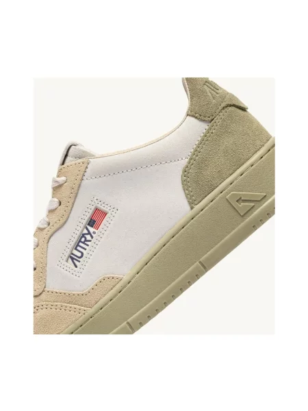 Sneakersy Autry zamszowe