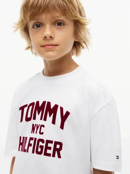 Tommy Hilfiger тениска за деца от бяло