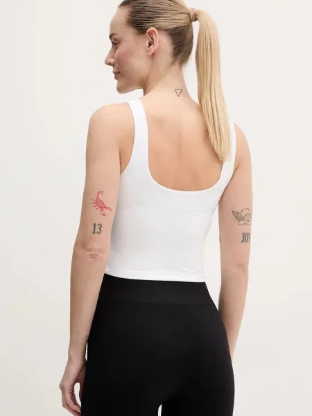 Crop top Under Armour z dekoltem w serek biały