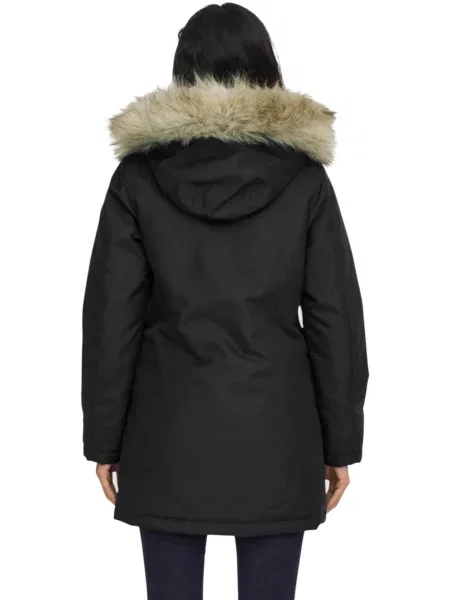 Яке Only черно