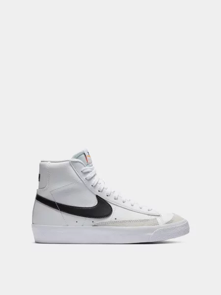 Шкіряний піджак Nike білий