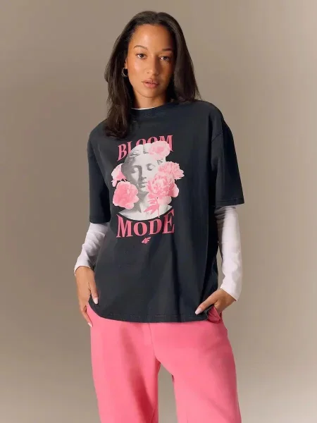 T-shirt loosez nadrukiem 4F czarna
