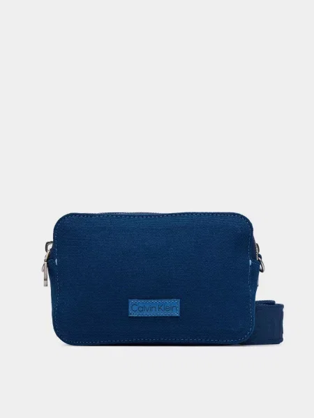 Calvin Klein WEBBING STRAP CANVAS CAMERA BA Сумка синій