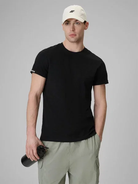 T-shirt 4F czarna