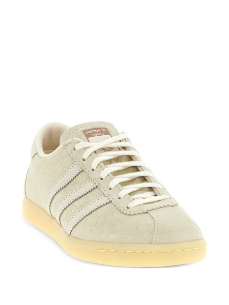 Sneakerși Adidas din piele de căprioară