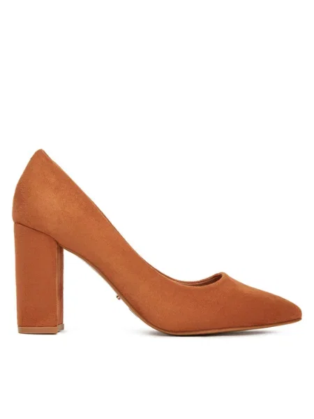 DeeZee Обувки на кафяв