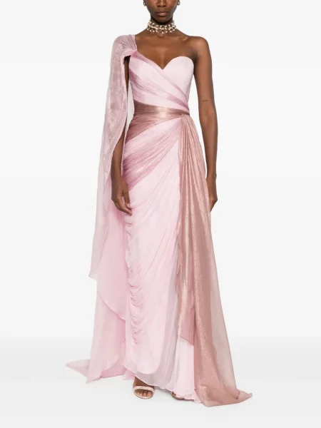 Rochie Iris Serban drapată cu un umăr gol roz