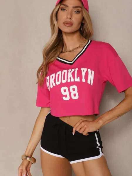 Fuksjowy T-shirt z Bawełny Ozdobiony Napisem Lireline różowa