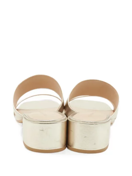 Sandale Stuart Weitzman cu bretele