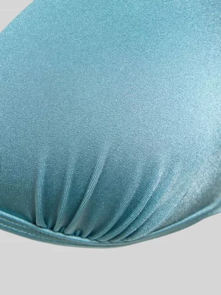 Góra od bikini z falbankami model Liora' Lascana