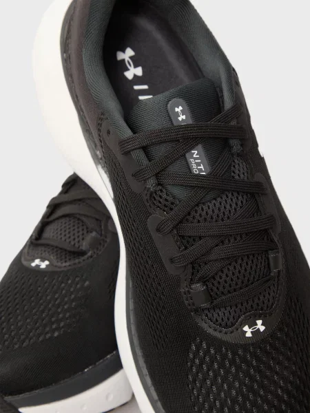 Кроссовки для бега Under Armour черные