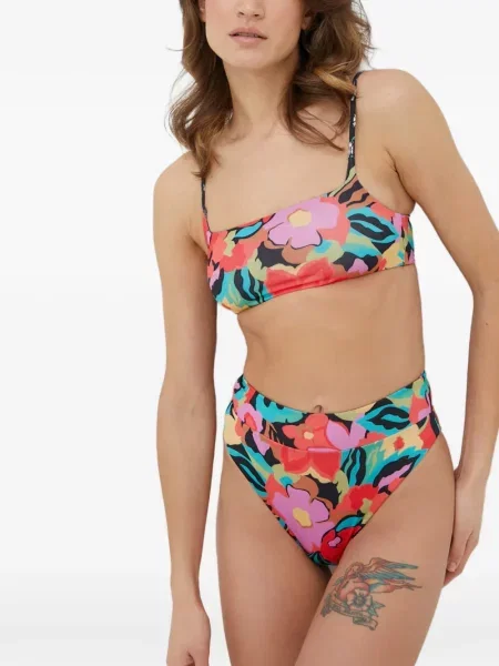 Top Billabong cu model floral cu imagine negru