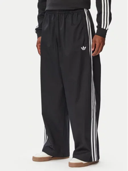 Športne hlače Adidas Originals keper črna