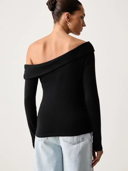 Levi's longsleeve z modalem CLARA RIB OFF SHOULDER LS czarna
