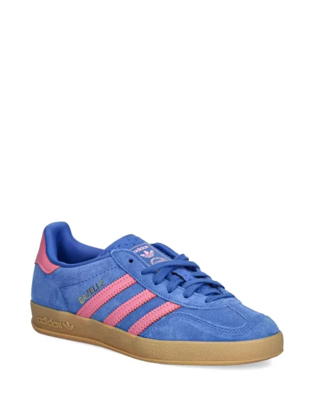 Sneakerși Adidas Gazelle din piele de căprioară cu decolteu rotund alb