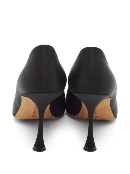 Körömcipő Manolo Blahnik fekete