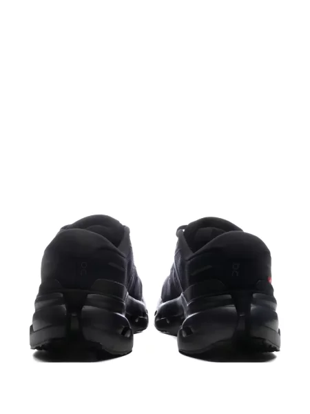 Sneakerși On negru