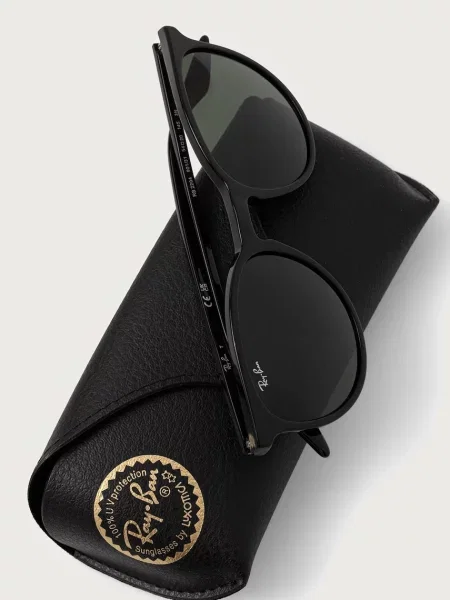 Солнцезащитные очки Ray-ban