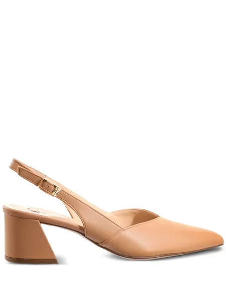 Salonke Högl s otvorenom petom