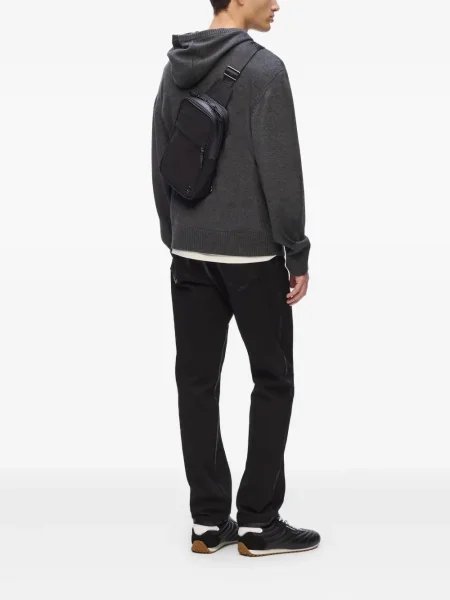 Rankinė Karl Lagerfeld juoda
