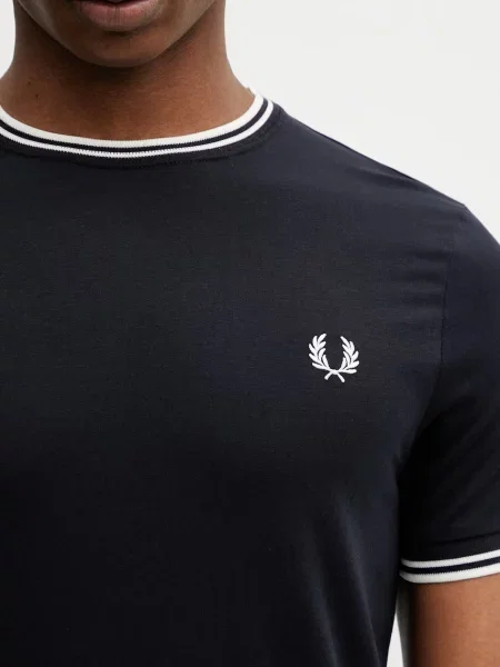 Fred Perry футболка