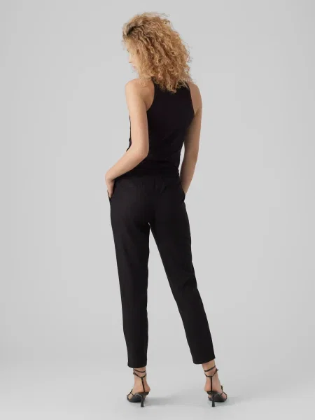 Vero Moda Pantaloni din Jesmilo negru