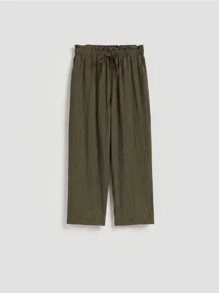 Reserved Pantaloni cu adaos de verde