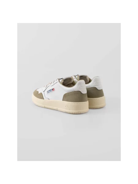 Sneakersy Autry białe